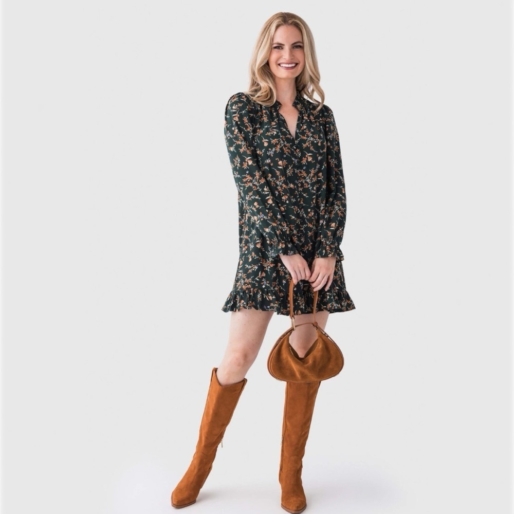 En Creme Floral Long Sleeve Mini Dress